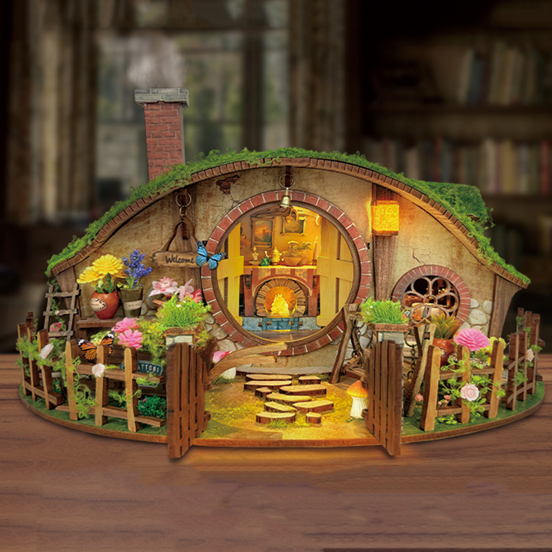 Wooden DIY Magic Ring Dollhous - Kids Toys House review and price